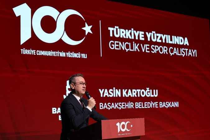 Başakşehir’de Türkiye Yüzyılı’nda Gençlik ve Spor Çalıştayı yapıldı