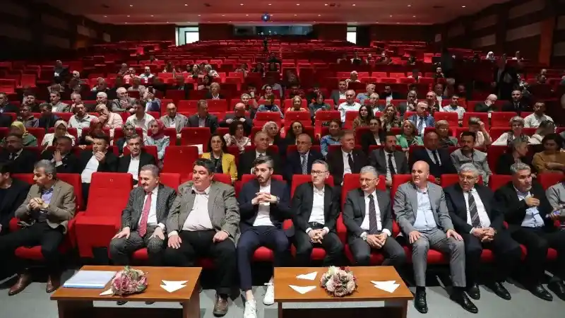 Başkan Kartoğlu mazbatasını aldı