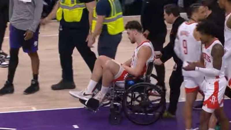 NBA’de sakatlanan Alperen Şengün, salonu tekerlekli sandalyeyle terk etti NBA’de sakatlanan Alperen Şengün, salonu tekerlekli sandalyeyle terk etti