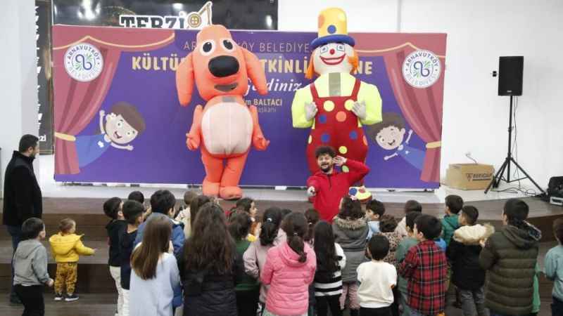 Arnavutköy’de çocuklar hafta sonu eğlenceye doyuyor