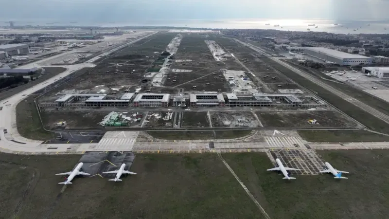 Atatürk Havalimanı’nın kullanılmayan pistleri uçak park alanı oldu