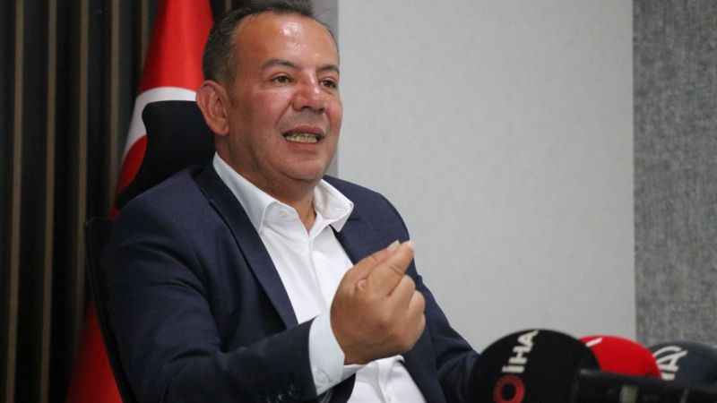 Tanju Özcan: 
