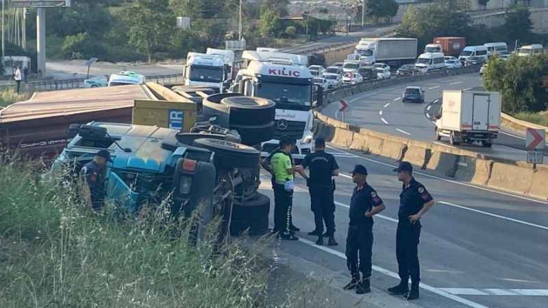 Kocaeli'deki kazada Adih Zeyrek hayatını kaybetti Kocaeli'deki kazada Adih Zeyrek hayatını kaybetti