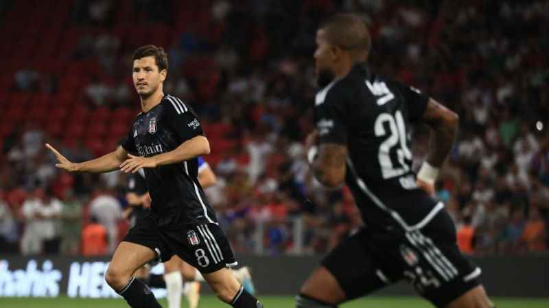 Beşiktaş, Tiran'ı eledi