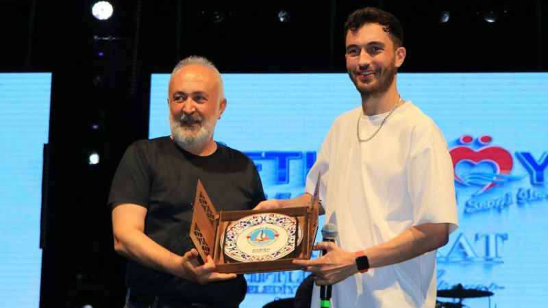 Çiftlikköy’de Samida rüzgarı esti Çiftlikköy’de Samida rüzgarı esti
