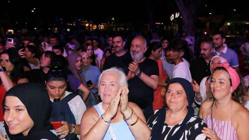 Çiftlikköy’de Samida rüzgarı esti Çiftlikköy’de Samida rüzgarı esti