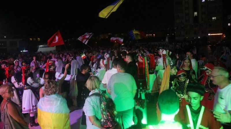 Atakum'da festival coşkusu Atakum'da festival coşkusu