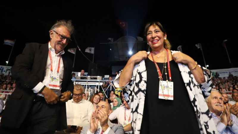 Büyükçekmece'de düzenlenen festivalde ödül zamanı Büyükçekmece'de düzenlenen festivalde ödül zamanı