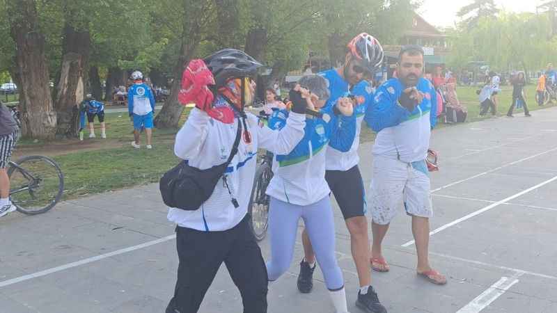  Engelli bisikletçiler festivale renk kattı