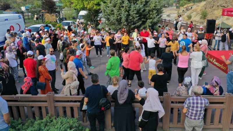 Engelsiz Gönüller Yaz Şenliği’nde final konseri Engelsiz Gönüller Yaz Şenliği’nde final konseri