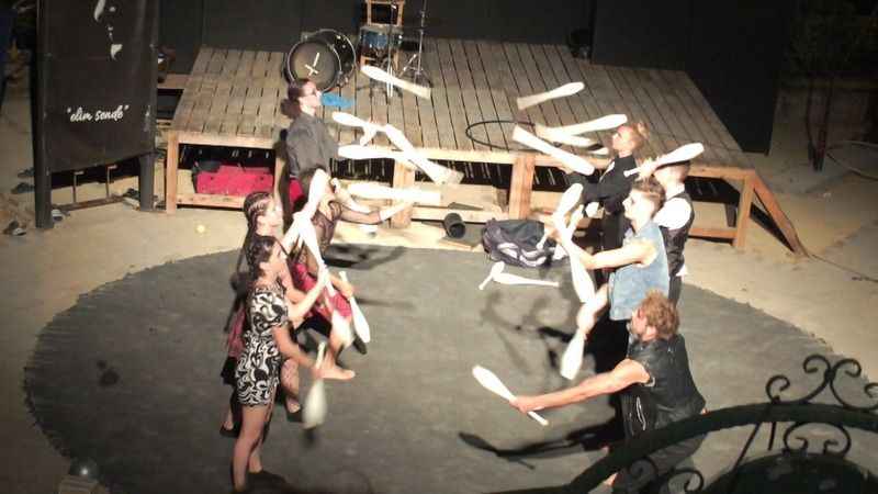 Balıkesir’de çocuklar eğlenceye doydu