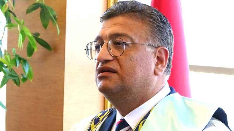 Rektör Kızıltoprak, kutlama çiçeği yerine derneklere bağışta bulunulmasını istedi