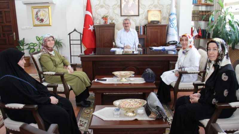 Depremzede kız, sığındığı Muğla'da 6 ayda hafız oldu Depremzede kız, sığındığı Muğla'da 6 ayda hafız oldu