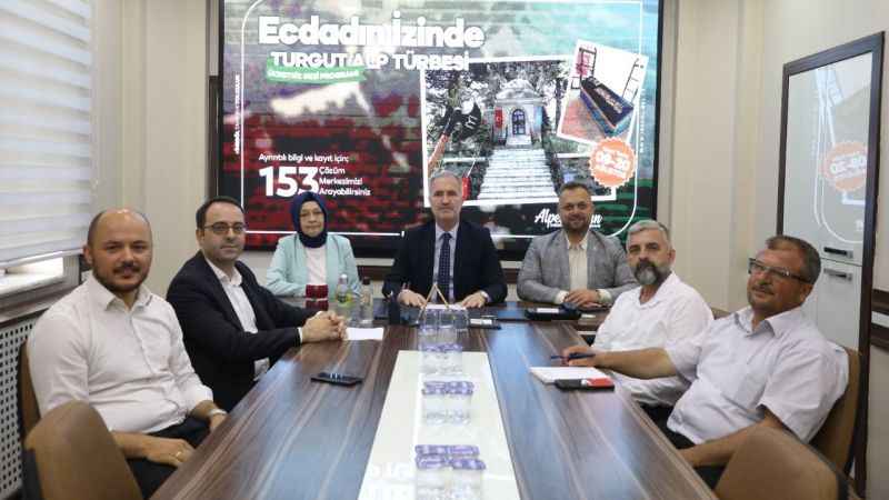 İnegöl ücretsiz Turgut Alp türbe gezisi düzenliyor İnegöl ücretsiz Turgut Alp türbe gezisi düzenliyor