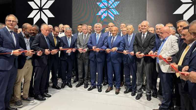 Ticaret Bakanı Bolat: “Üretimin ve yatırımın yanında yer alacağız”