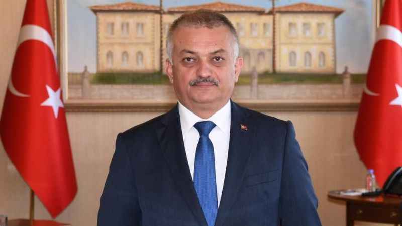 Yeni Antalya Valisi Hulusi Şahin kimdir
