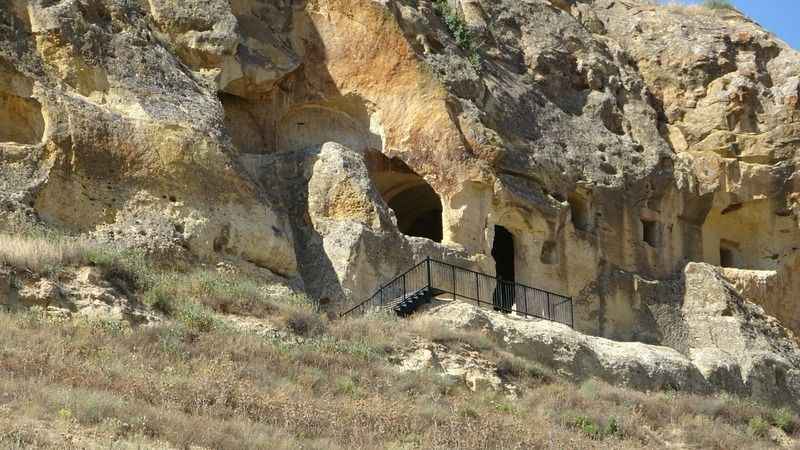 Tarihi Manastır ilgisizlik nedeniyle kuşlara yuva oldu Tarihi Manastır ilgisizlik nedeniyle kuşlara yuva oldu