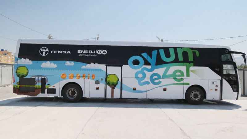 Enerjisa Enerji ve TEMSA’nın ‘Oyungezer’ otobüsü deprem bölgesinde