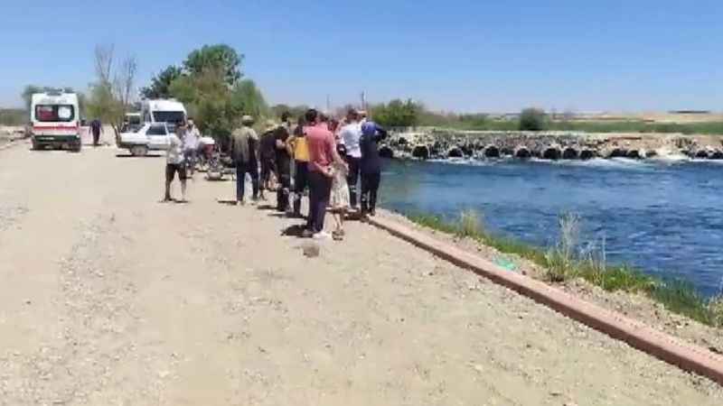 Baba-oğul girdikleri Fırat Nehri'nde kayboldu Baba-oğul girdikleri Fırat Nehri'nde kayboldu