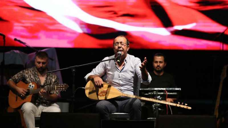 Aşık Seyrani Kültür ve Sanat Festivali'nde Kıraç Rüzgarı Aşık Seyrani Kültür ve Sanat Festivali'nde Kıraç Rüzgarı