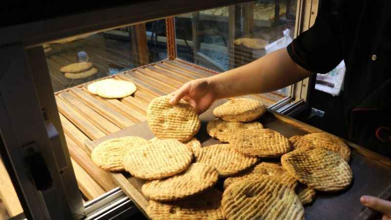 Çörek ustasının sıcakla imtihanı Çörek ustasının sıcakla imtihanı