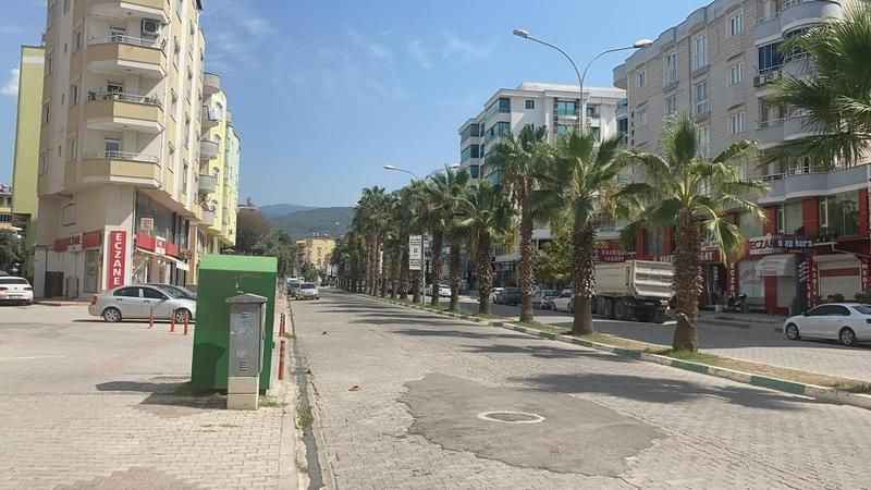 Osmaniye'de termometreler 49 dereceyi gösterdi, caddeler boş kaldı Osmaniye'de termometreler 49 dereceyi gösterdi, caddeler boş kaldı