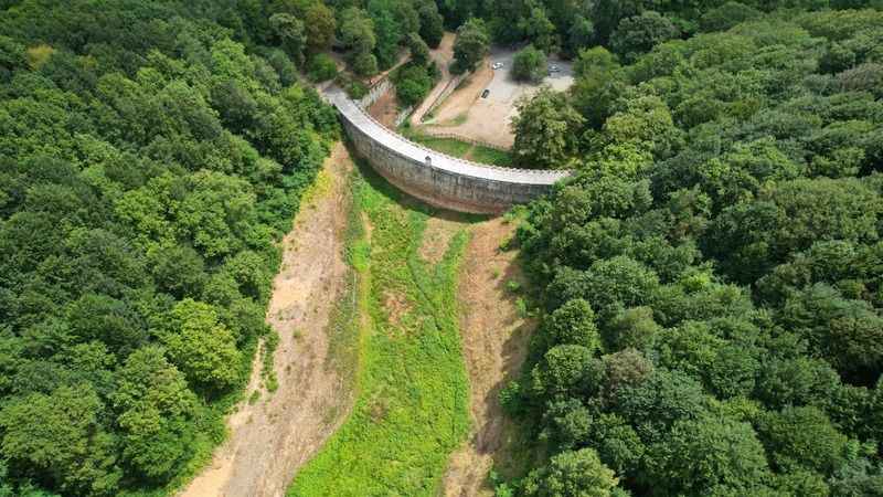 Tarihi bentleri onarmayan İSKİ kuraklığa neden oluyor