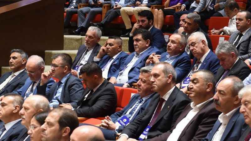 Başkan Sadıkoğlu: "Faizsiz kredi ve hibe desteği bekliyoruz" Başkan Sadıkoğlu: "Faizsiz kredi ve hibe desteği bekliyoruz"