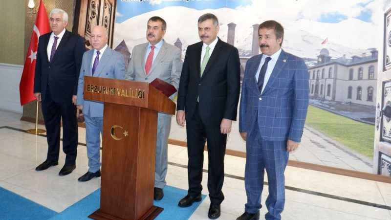 Bakan Tekin Erzurum’da Bakan Tekin Erzurum’da