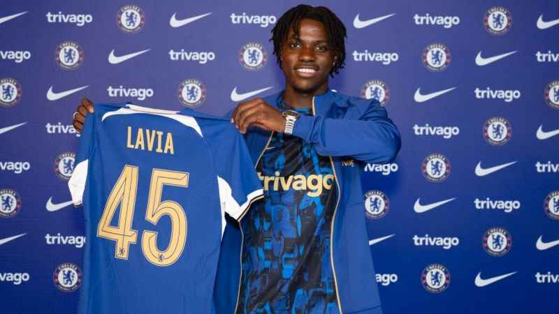 Chelsea, Romeo Lavia’yı 7 yıllığına kadrosuna kattı Chelsea, Romeo Lavia’yı 7 yıllığına kadrosuna kattı