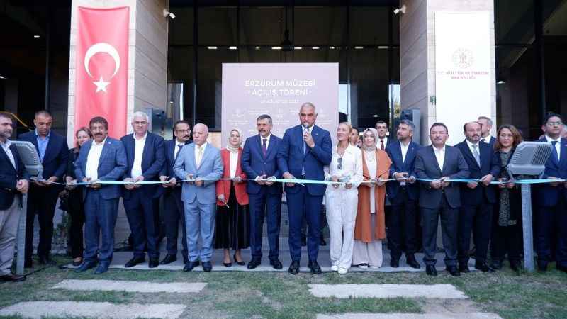 Palandöken Kültür Yolu Festivali Bakan Ersoy'un katılımıyla başladı Palandöken Kültür Yolu Festivali Bakan Ersoy'un katılımıyla başladı