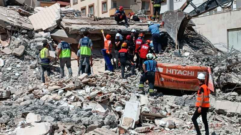 Kepçe operatöründen acı haber Kepçe operatöründen acı haber