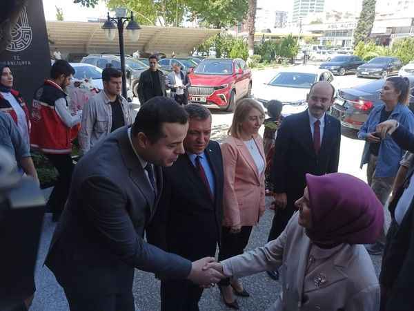 Bakan Mahinur Özdemir Göktaş Şanlıurfa’da Bakan Mahinur Özdemir Göktaş Şanlıurfa’da