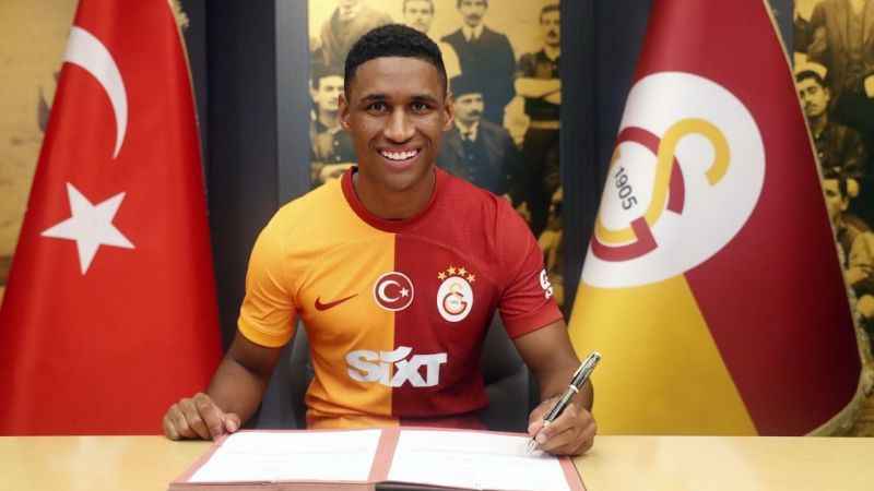 Galatasaray'da Tete'nin lisansı çıktı