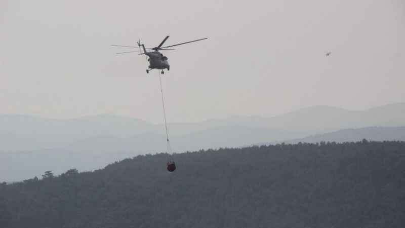 Alevlerle mücadele sürüyor Alevlerle mücadele sürüyor