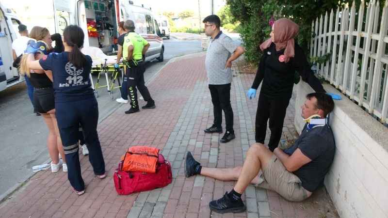 Hollandalı babanın kullandığı ATV kaza yaptı, sürüklenip yaralanan kızının yanına sürünerek gitti