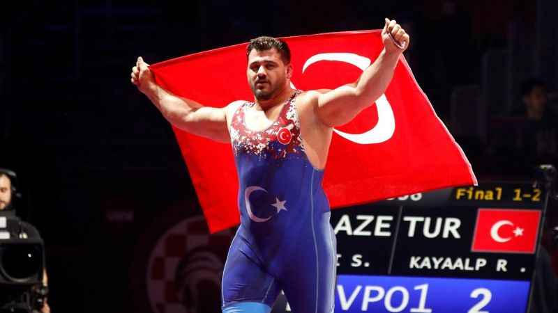 Rıza Kayaalp: 
