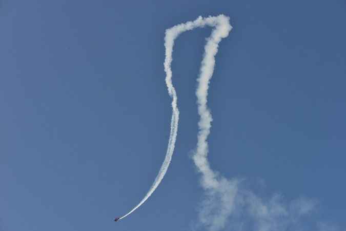 Türkiye’nin ilk kadın akrobasi pilotu ve yerli uçağımız Hürkuş izleyenleri mest etti