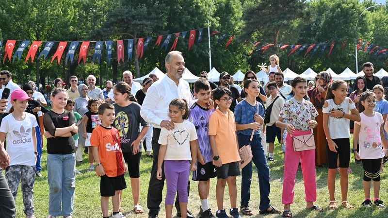 Eskimeyen oyunlar, sokağa taştı Eskimeyen oyunlar, sokağa taştı