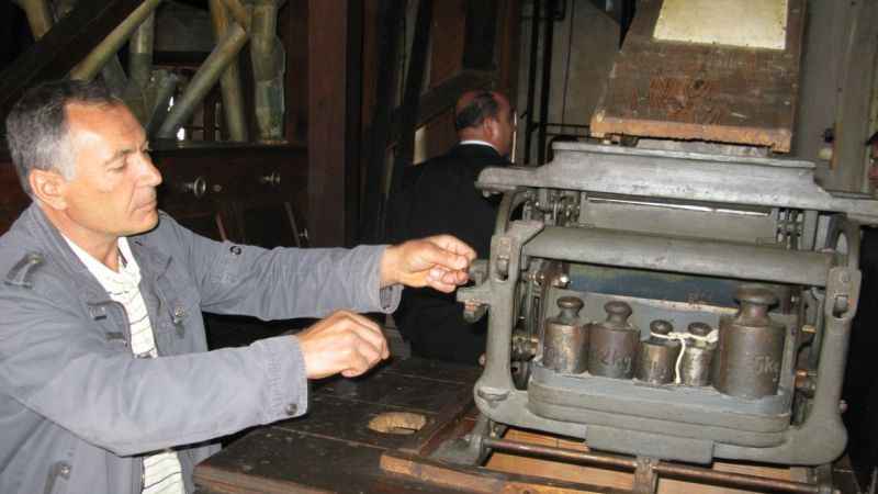 100 yıldır çalışan tek fabrika: Azmi Milli