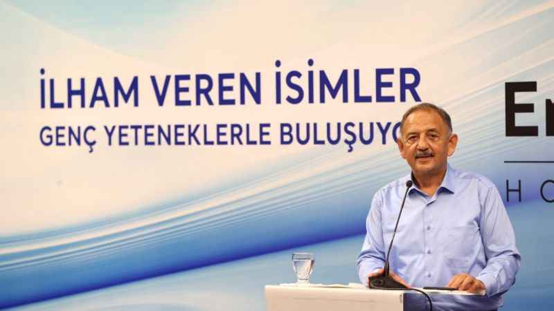Bakan Özhaseki: “Mesleğinizi en iyisi olabilmek için iyi seçin” Bakan Özhaseki: “Mesleğinizi en iyisi olabilmek için iyi seçin”