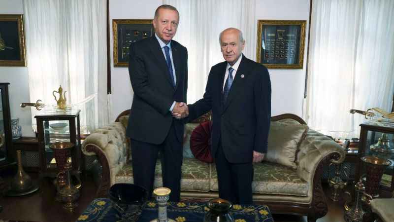 Cumhurbaşkanı Erdoğan, MHP Genel Başkanı Bahçeli ile görüştü Cumhurbaşkanı Erdoğan, MHP Genel Başkanı Bahçeli ile görüştü