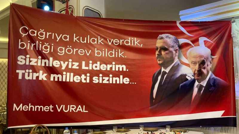 İYİ Parti'den istifa eden 62 üye MHP’ye katıldı İYİ Parti'den istifa eden 62 üye MHP’ye katıldı
