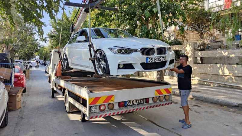 Kuşadası’nda drift yapan alkollü sürücüye 26 bin lira ceza Kuşadası’nda drift yapan alkollü sürücüye 26 bin lira ceza