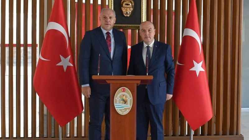 Kosova Cumhuriyeti Bölgesel Kalkınma Bakanı Damka ile Vali Coşkun bir araya geldi Kosova Cumhuriyeti Bölgesel Kalkınma Bakanı Damka ile Vali Coşkun bir araya geldi