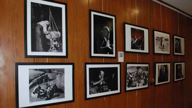 Adana’da “Aşık Veysel Fotoğraf Sergisi” açıldı