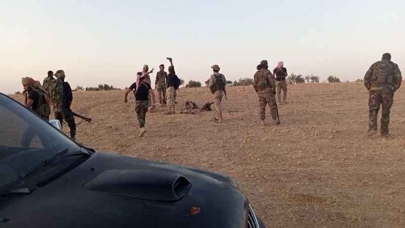 Deyrizor'daki Arap aşiretleri 24 köyü terör örgütü PKK/YPG'den kurtardı
