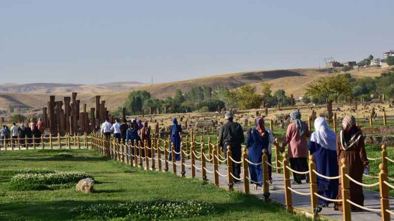 Ahlat’ı son bir haftada 50 bin kişi ziyaret etti