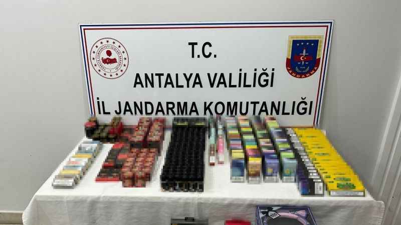 Manavgat’ta kaçak sigara operasyonu: 2 gözaltı Manavgat’ta kaçak sigara operasyonu: 2 gözaltı