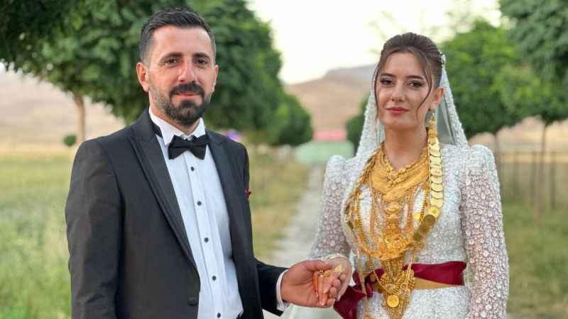 Geline kilolarca altın, damada ise 2 milyon TL takıldı